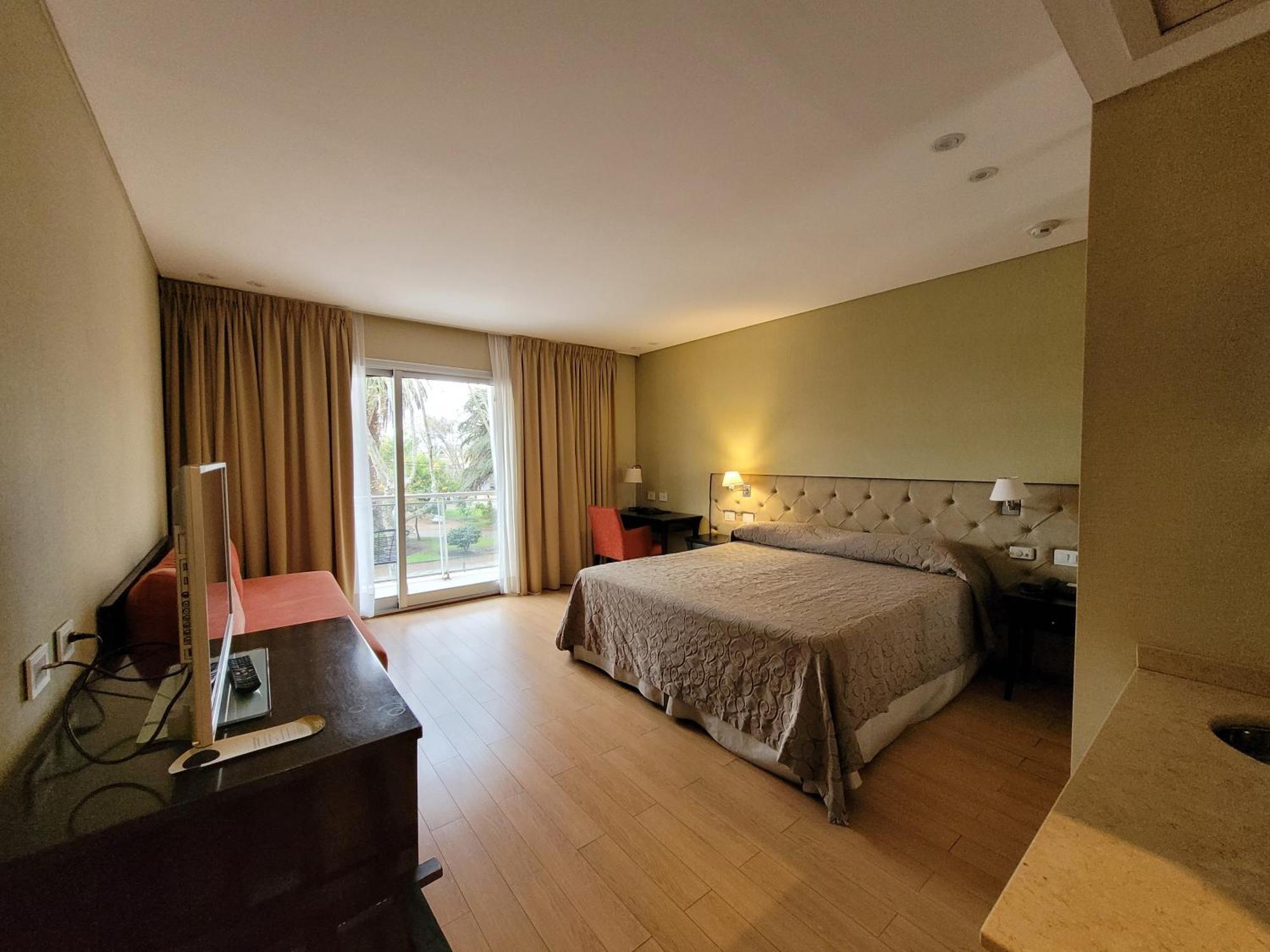 Colón Hotel Plaza מראה חיצוני תמונה