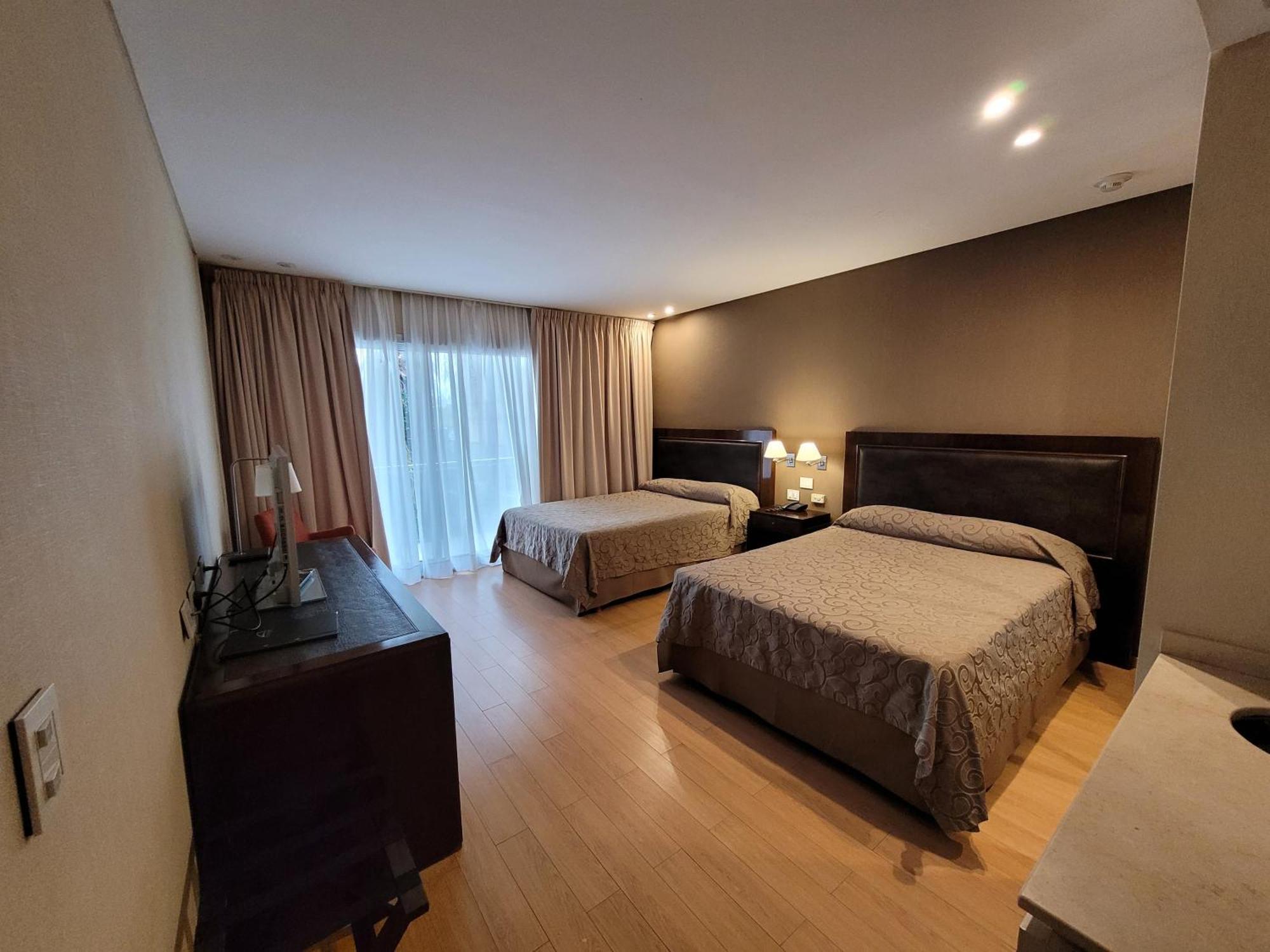 Colón Hotel Plaza מראה חיצוני תמונה