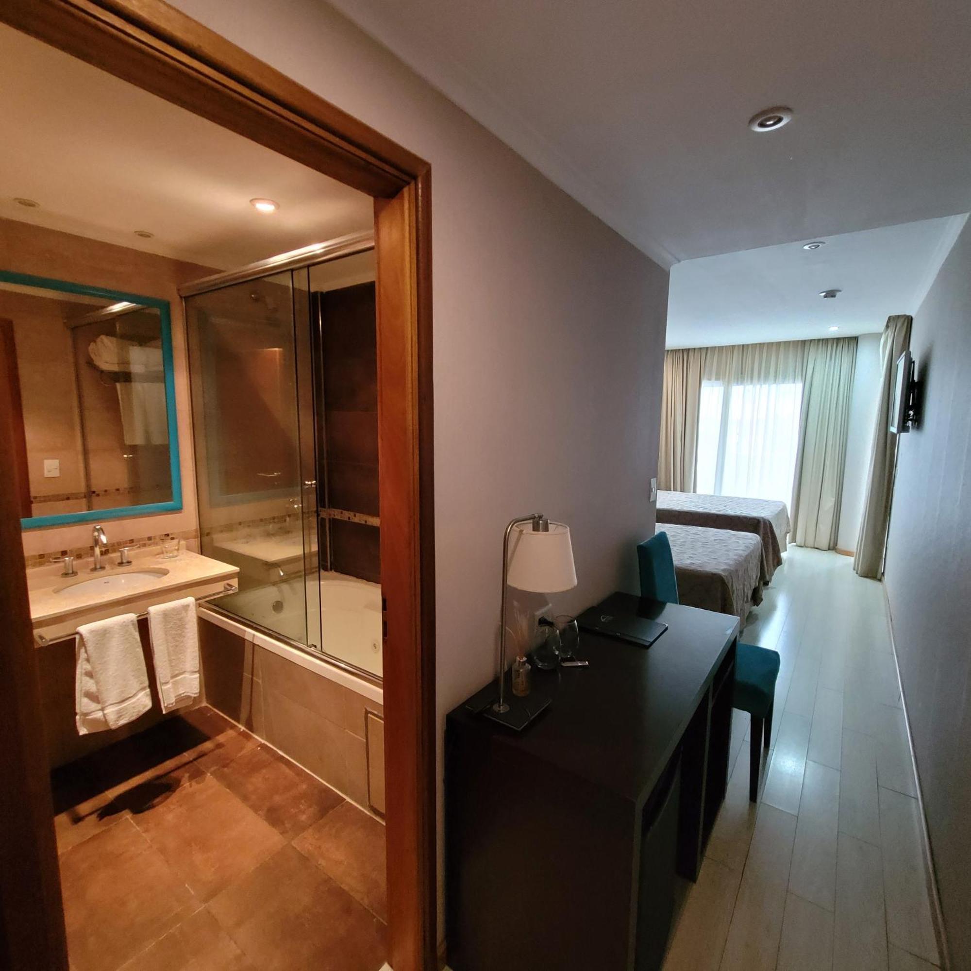 Colón Hotel Plaza מראה חיצוני תמונה